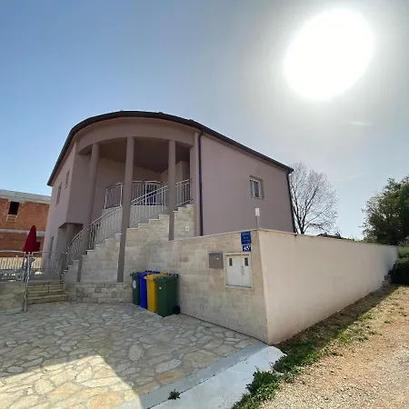 شقة Maduna 1, With Swimming Pool *